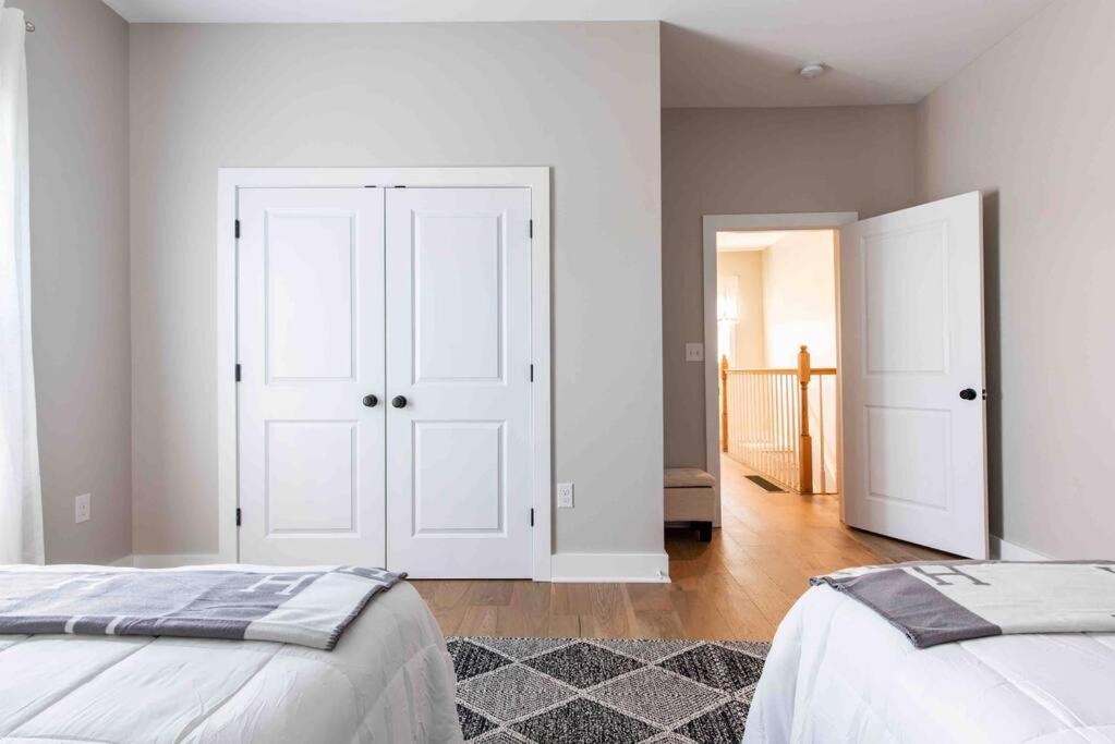 Newly Renovated 3 Bedroom Shelby Park Home **Free Parking** Louisville Dış mekan fotoğraf